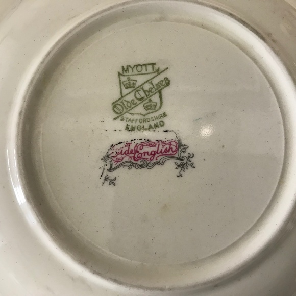 Vintage Rare Myott Staffordshire Olde Chelsea - Olde English Vegetable bowl - Picture 3 of 4